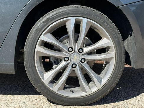 Used 2019 Chevrolet Malibu LT FWD image 28