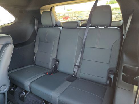 Certified 2024 GMC Acadia AT4 w/ Luxury Package AWD/4WD image 24