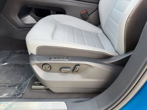 Certified 2024 Volkswagen Atlas Cross Sport SEL R-Line image 13