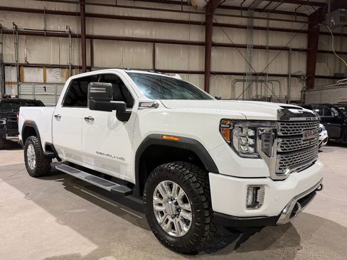 Used 2023 GMC Sierra 2500 Denali w/ Denali Ultimate Package AWD/4WD image 2