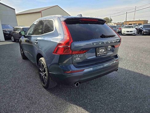 Used 2018 Volvo XC60 T6 Momentum w/ Convenience Package image 5