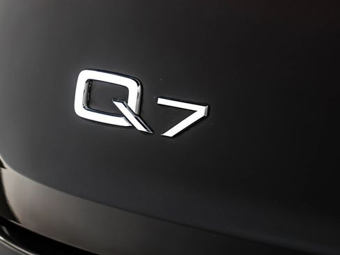 Used 2021 Audi Q7 2.0T Premium w/ Convenience Package image 8