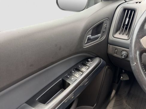 Used 2016 Chevrolet Colorado Z71 AWD/4WD image 25