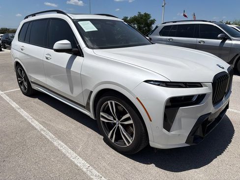 Used 2026 BMW X7 xDrive40i AWD/4WD image 4