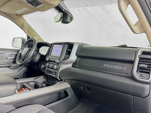 Used 2019 RAM 1500 Big Horn image 29