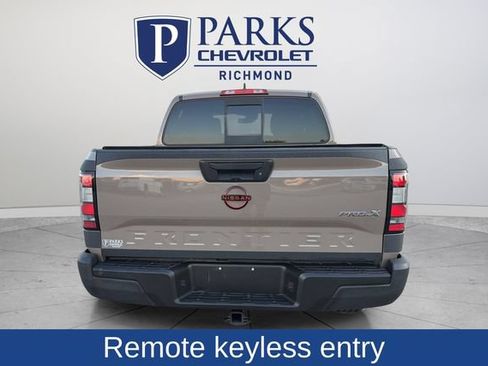 Used 2022 Nissan Frontier Pro-X RWD image 6
