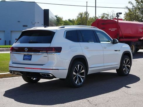 New 2026 Volkswagen Atlas SEL Premium R-Line image 2