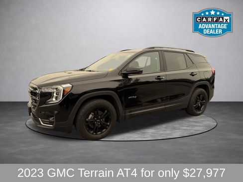 Used 2023 GMC Terrain AT4 w/ Tech Package AWD/4WD image 4