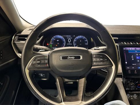 Used 2021 Jeep Grand Cherokee L Limited AWD/4WD image 28