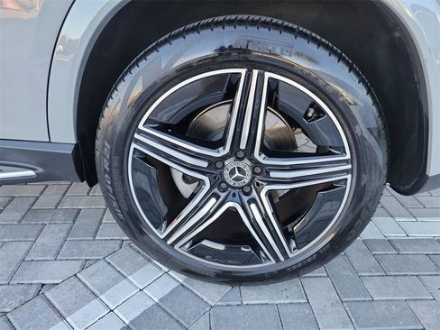 Used 2025 Mercedes-Benz GLE 450e 4MATIC image 14