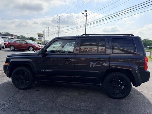 Used 2014 Jeep Patriot Latitude FWD image 3