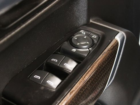 Used 2020 Chevrolet Silverado 1500 RST image 16