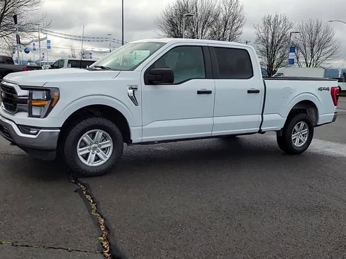 Used 2023 Ford F150 XLT w/ Trailer Tow Package image 4
