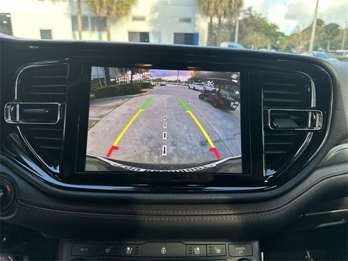 Used 2024 Dodge Durango GT image 25