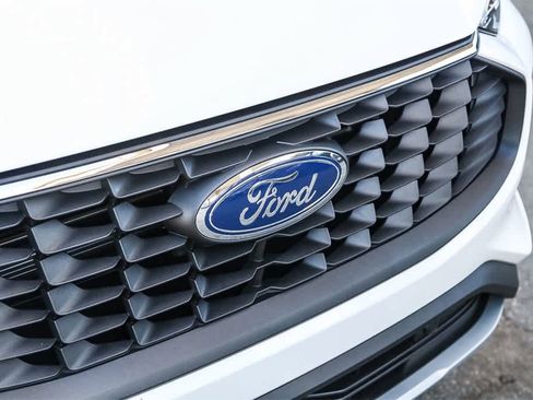 New 2025 Ford Escape SE w/ Class II Trailer Tow Package image 5