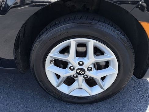 Used 2020 Kia Soul S FWD image 36