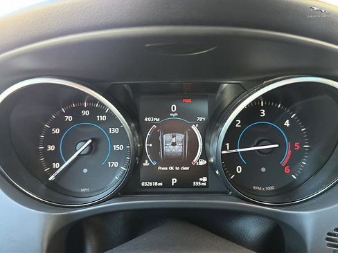 Used 2017 Jaguar F-PACE Premium AWD/4WD image 23