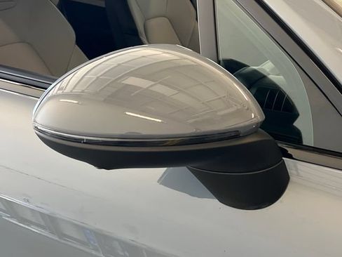 Used 2025 Porsche Cayenne S AWD/4WD image 17