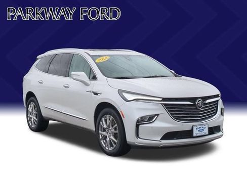 Used 2024 Buick Enclave Essence w/ Experience Buick Package AWD/4WD image 7