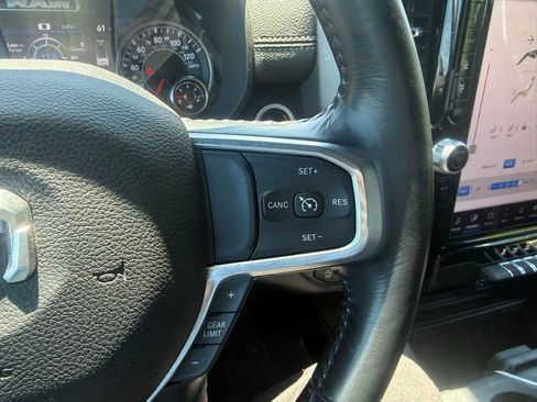 Used 2023 RAM 1500 Laramie AWD/4WD image 18