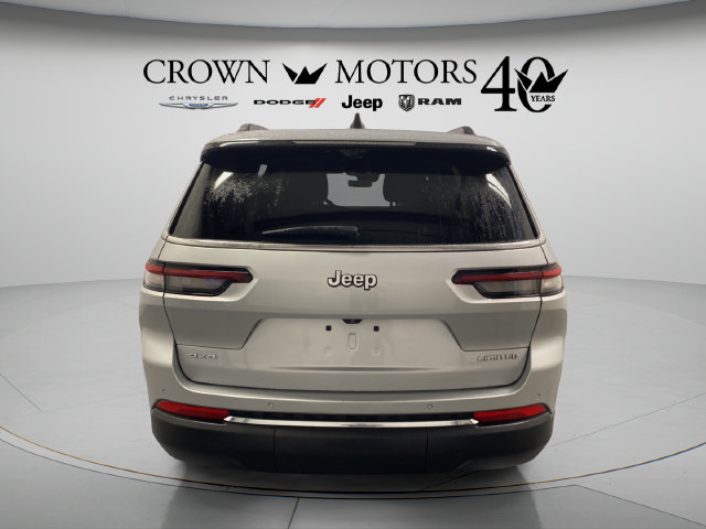Used 2025 Jeep Grand Cherokee L Limited w/ Luxury Tech Group II AWD/4WD image 7