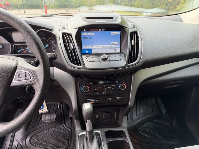Used 2017 Ford Escape SE w/ Equipment Group 201A AWD/4WD image 20