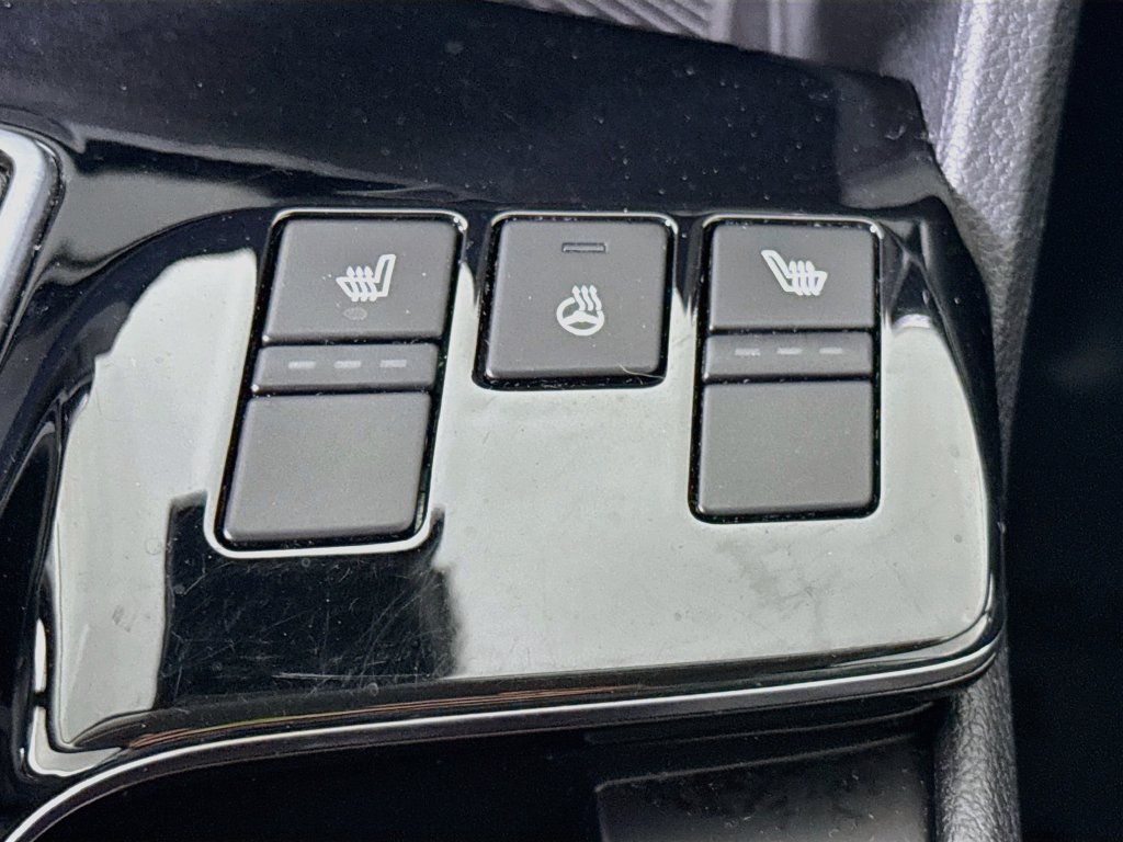 Certified 2023 Kia Sportage EX AWD/4WD image 12
