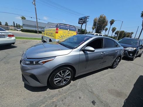 Used 2023 Kia Forte LXS FWD image 1