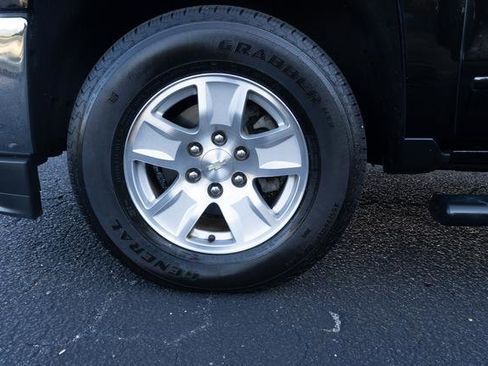 Used 2018 Chevrolet Silverado 1500 LT w/ All Star Edition image 39