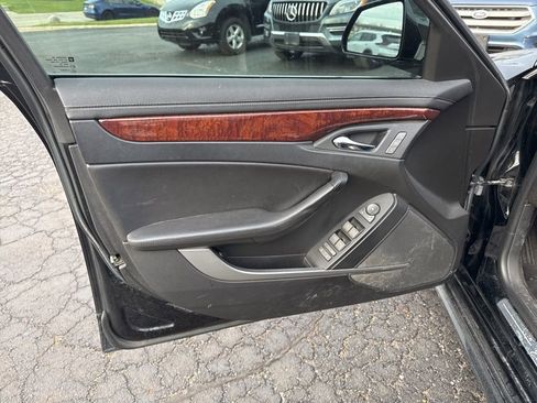 Used 2011 Cadillac CTS Premium image 17