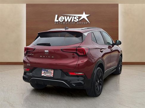 Used 2024 Buick Encore GX Sport Touring image 4