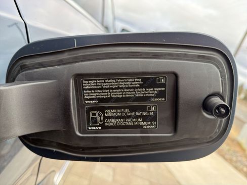 New 2026 Volvo XC90 T8 Plus w/ Protection Package AWD/4WD image 14
