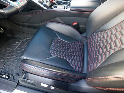 Used 2019 Lamborghini Urus AWD/4WD image 57