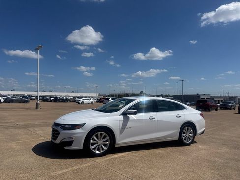 Used 2024 Chevrolet Malibu LT FWD image 10