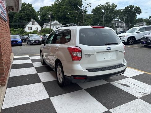 Used 2015 Subaru Forester 2.5i Premium AWD/4WD image 4