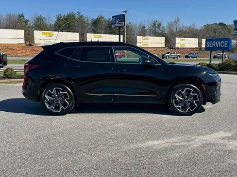Used 2020 Chevrolet Blazer RS image 2