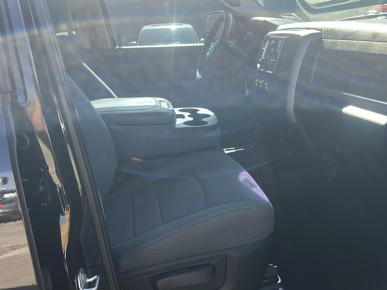 Used 2017 RAM 2500 Tradesman w/ Chrome Appearance Group AWD/4WD image 16