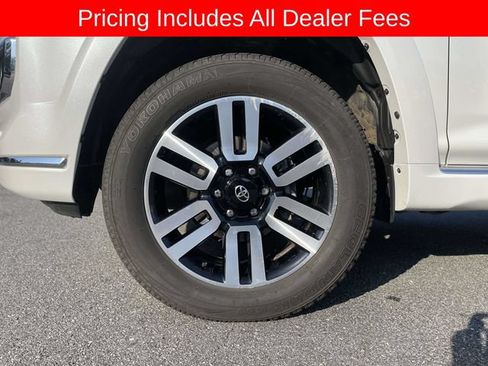 Used 2024 Toyota 4Runner Limited AWD/4WD image 9