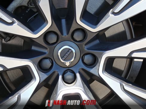 Used 2022 Volvo XC90 T5 Momentum w/ Climate Package AWD/4WD image 21