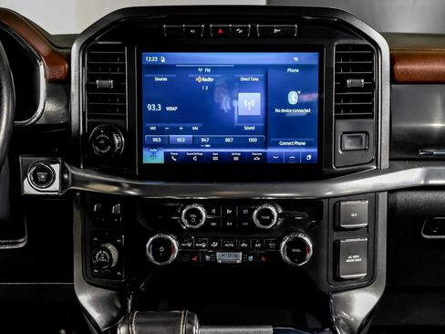 Used 2022 Ford F150 Lariat AWD/4WD image 23