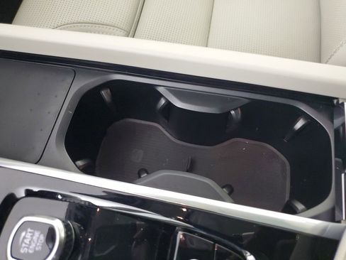 Certified 2022 Volvo XC60 B5 Inscription image 34