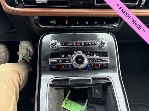 Used 2022 Lincoln Nautilus Reserve w/ Equipment Group 201A image 15