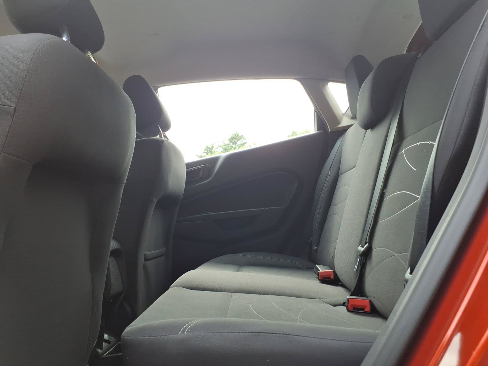 Used 2018 Ford Fiesta SE FWD image 8