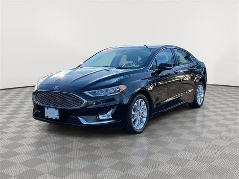 Used 2020 Ford Fusion Energi Titanium image 3
