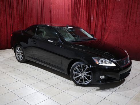 Used 2015 Lexus IS 250C w/ Navigation System Package RWD image 2