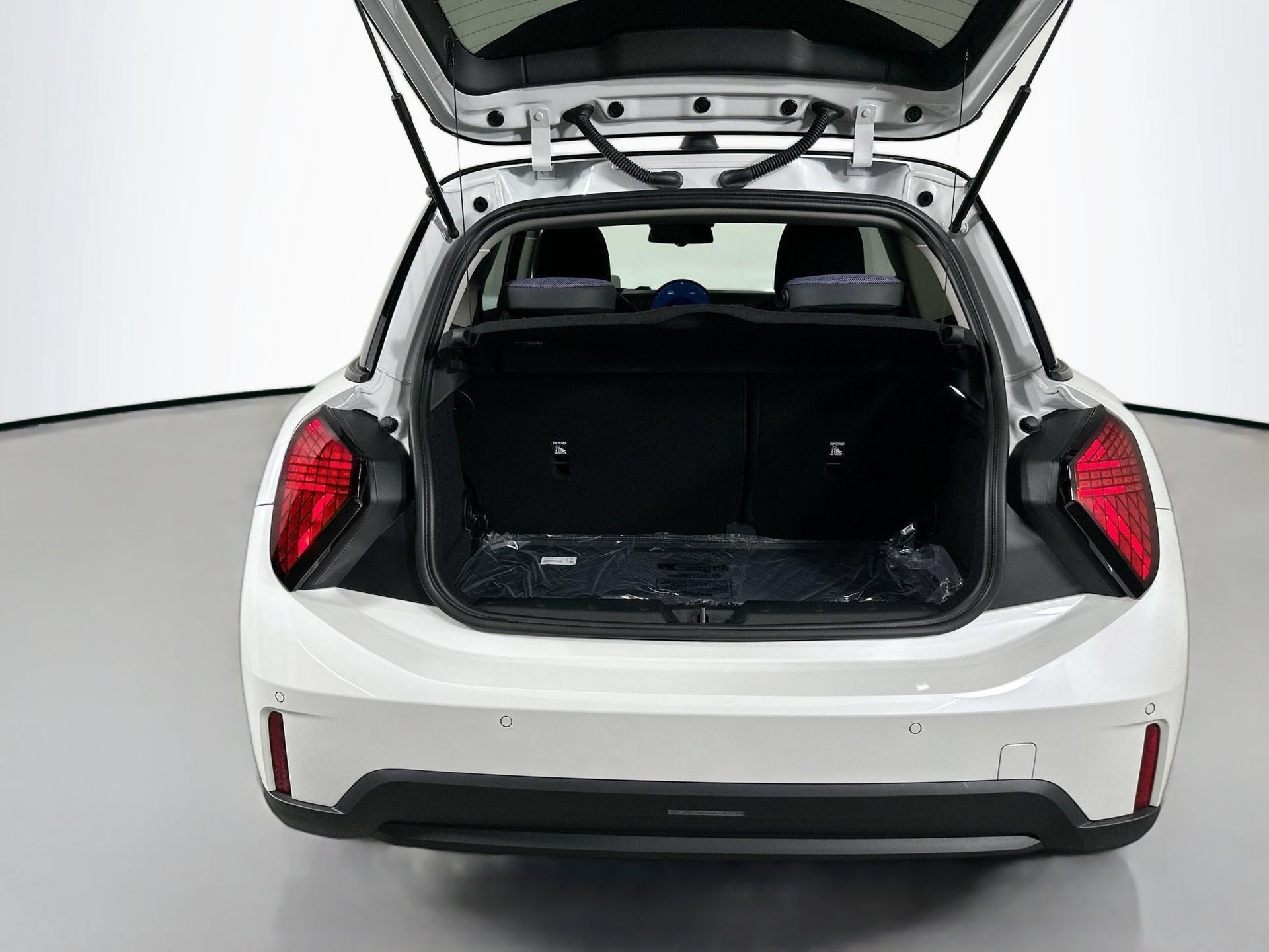 Used 2025 MINI Cooper S FWD image 25