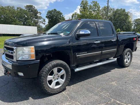 Used 2011 Chevrolet Silverado 1500 LT w/ All-Star Edition AWD/4WD image 16