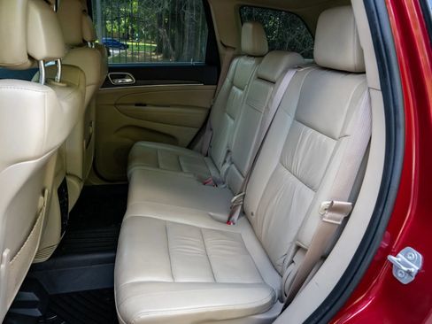 Used 2015 Jeep Grand Cherokee Limited AWD/4WD image 13