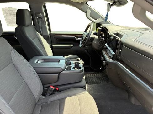 Certified 2024 Chevrolet Silverado 1500 LT AWD/4WD image 12