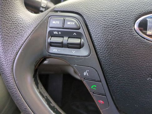 Used 2017 Kia Forte LX w/ LX Popular Package FWD image 22